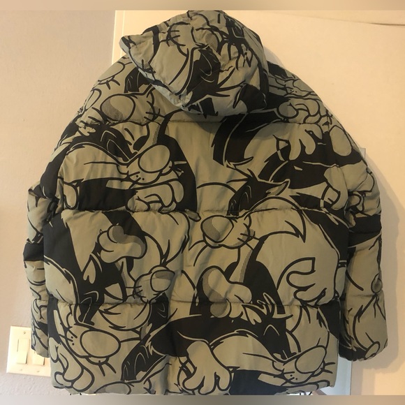 Rare H&M Warner Bros collab. Men’s jacket - Picture 2 of 3